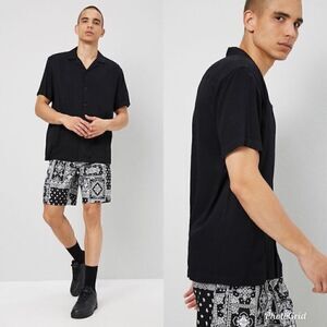 Forever 21 Classic Fit Cuban Collar Shirt